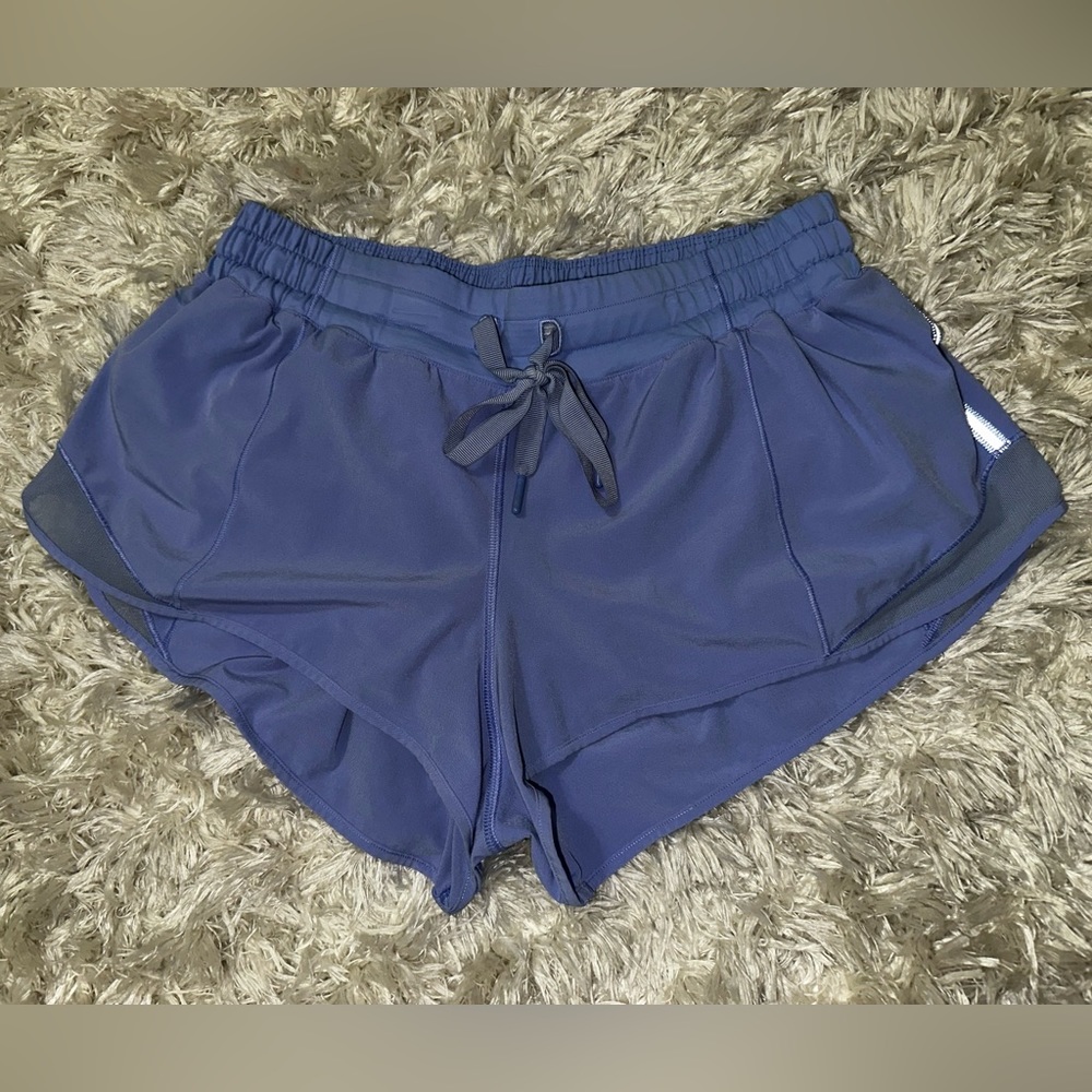 Lululemon Hotty Hot Shorts 2.5”